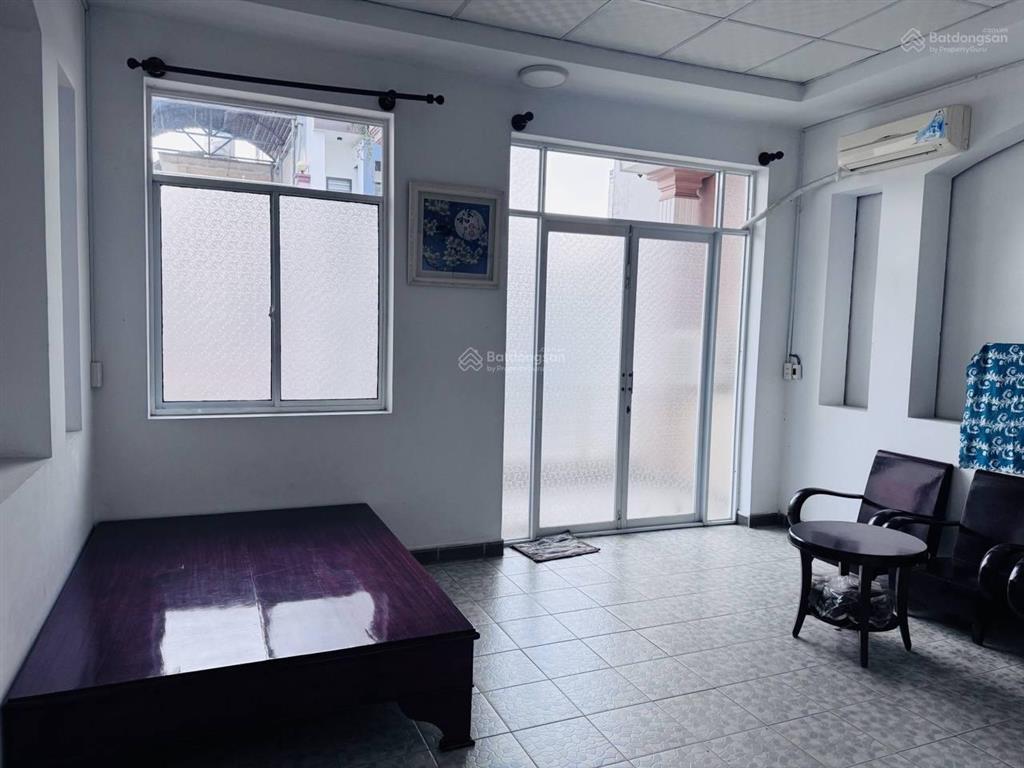 Hẻm 8m  1p ra tân bình  5m x 20m  3 tầng  chủ gấp bán   ngay