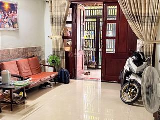 Hxh sát mặt tiền  nhà chính chủ ngay emart  4m x 16m  4 tầng  chỉ 6 tỷ xíu
