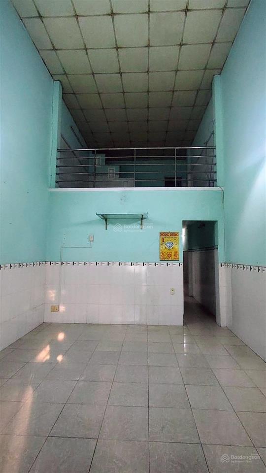 4m x 19m  giáp tân bình  nhà cũ tiện xây siêu phẩm  6 tỷ chút