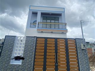 Nhà đẹp shr 2 tầng  3pn  hẻm xe hơi  đông thạnh  chỉ hơn 3 tỷ