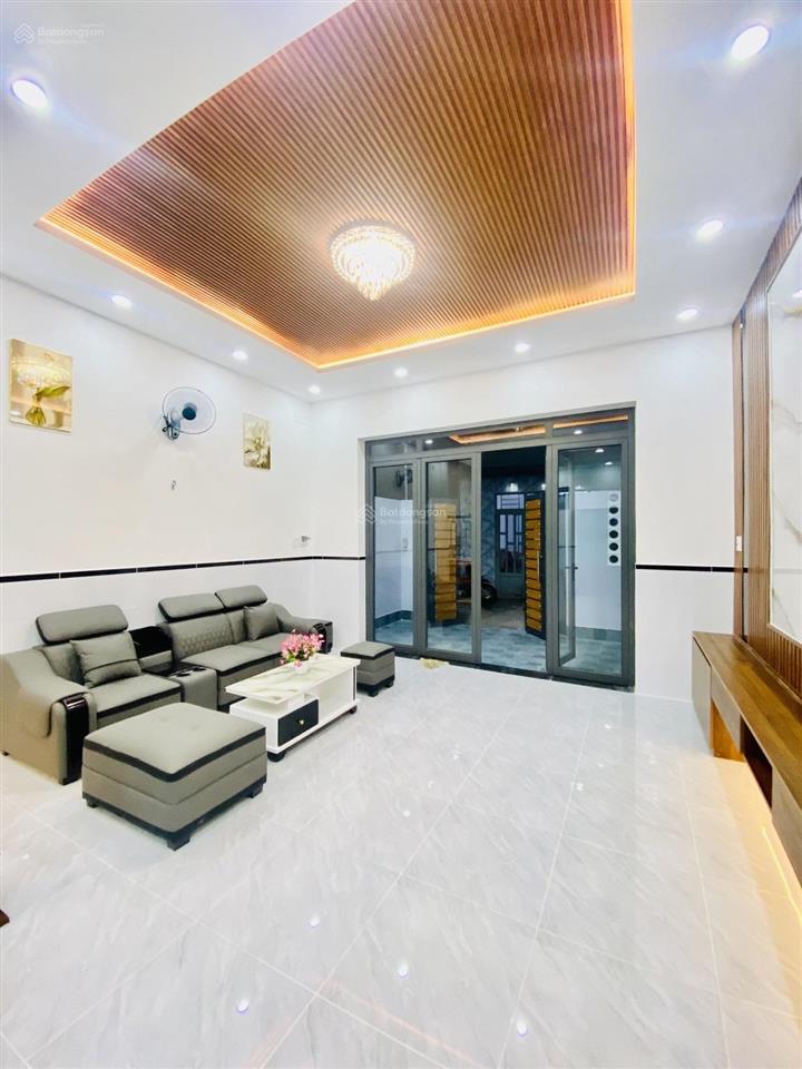 Nhà đẹp shr 2 tầng  3pn  hẻm xe hơi  đông thạnh  chỉ hơn 3 tỷ