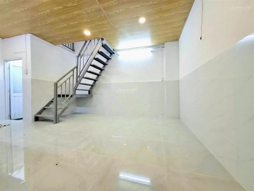 Phạm văn chiêu  20m2  có dòng tiền 72tr  2.58 tỷ còn bớt   xem nhà