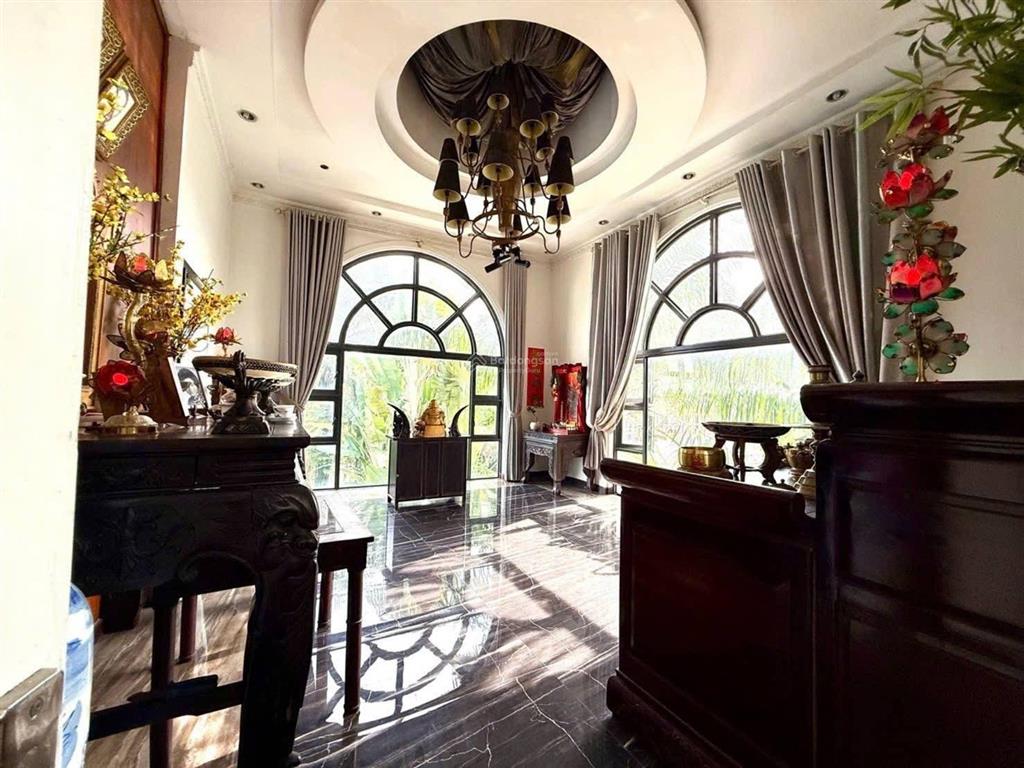 Biệt thự mặt tiền bùi công trừng  40x70m  pháp lý chính chủ   ngay