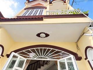 4.2m x 10m  3 tỷ nhỉnh  phạm văn bạch  shr hoàn công  nhà dt rộng   ngay