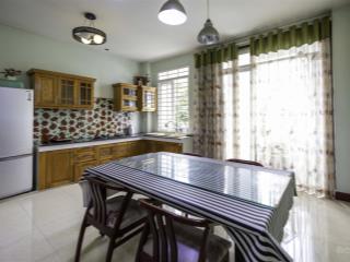 Bán nhà kdc 6b  đại phúc. dt 100m2, 3 lầu, sổ hồng, vị trí đẹp giá 10,5 tỷ.  e. duyên 0901 023 ***