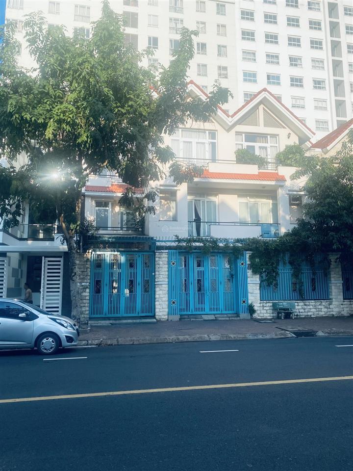 Cần cho thuê nhà kdc trung sơn. dt 100m2, nhà 3 lầu, 4pn nhà đẹp cho thuê giá 28tr/th. 0901 023 ***