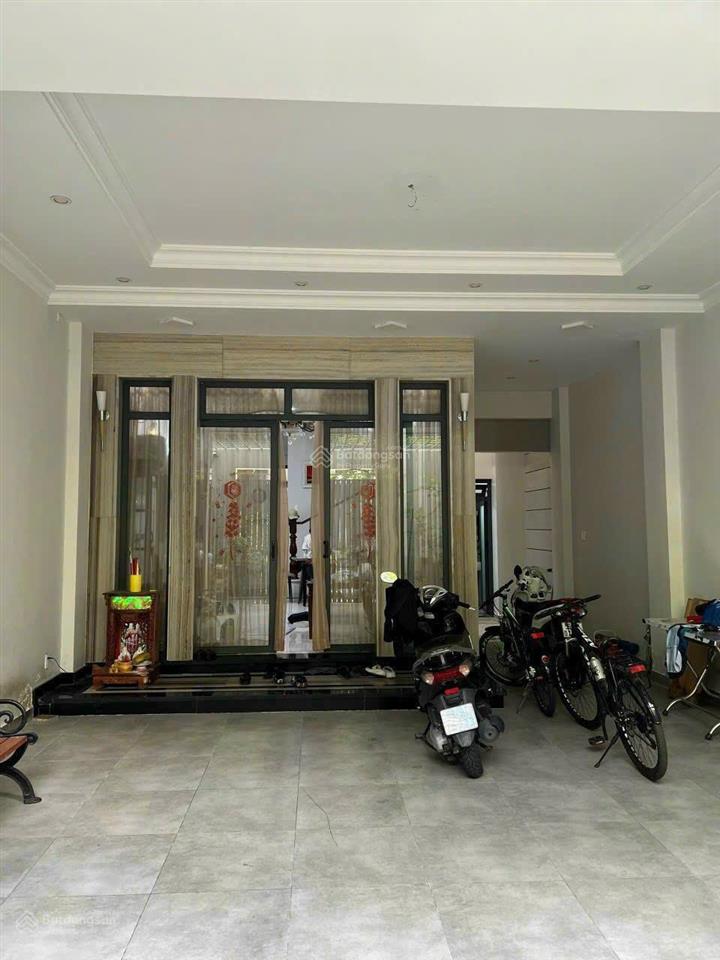 Cần cho thuê nhà kdc trung sơn. dt 100m2, nhà 3 lầu, 4pn nhà đẹp cho thuê giá 28tr/th. 0901 023 ***