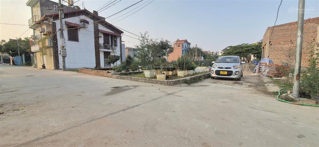 Chỉ 2 tỷ 450 có ngay lô đất tại quang minh  mê linh