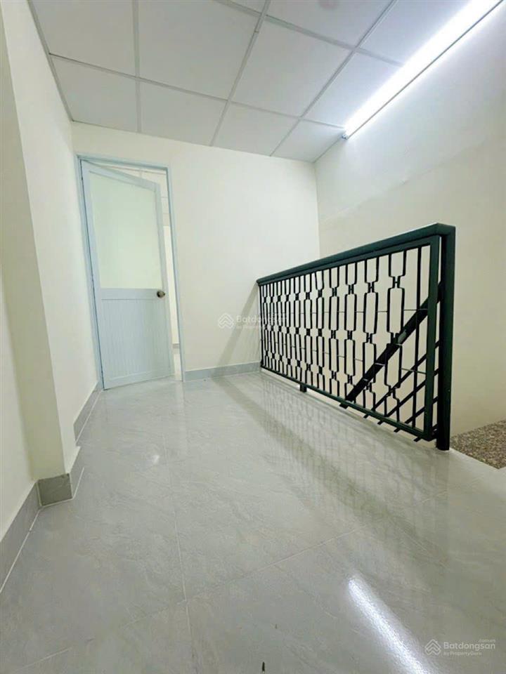 Nhà q1  cống quỳnh số 282/5a, dtsd 32m2, 2 tỷ lẻ 50 triệu tl khách thiện chí