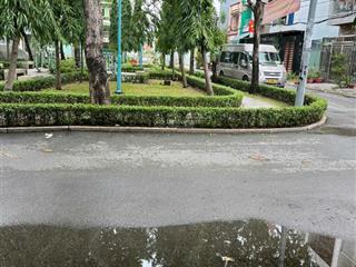 Cho thuê kho dt lớn 840m2, 2 mt đường vào 7m ngay công viên mát rượi không cần máy