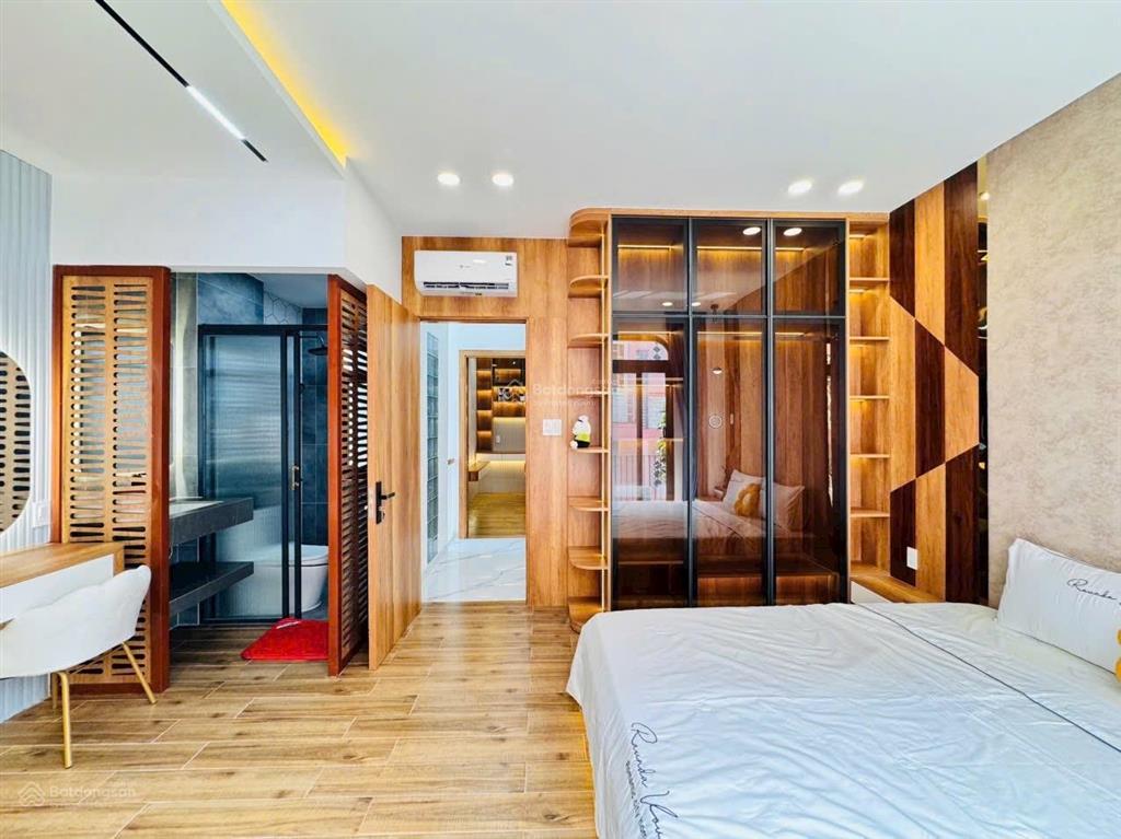 Bán nhà mặt tiền võ thành trang phường 11 tân bình (4*17m) 3 tầng