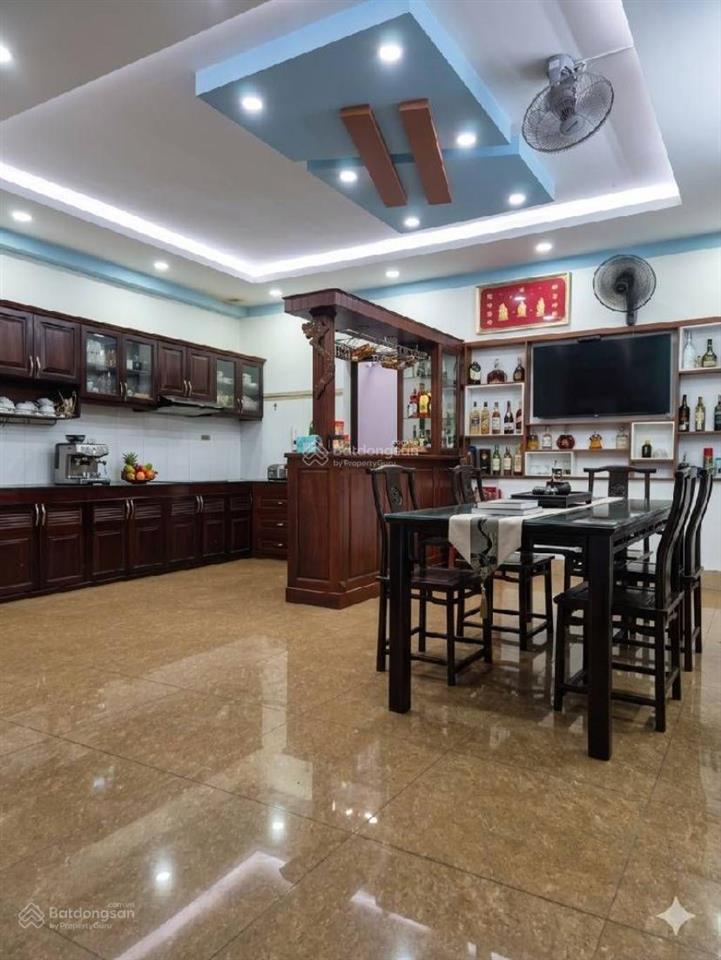 Kdc phú nhuận q12  114m² ngang 5.7m  gara ô tô  3 tầng lệch  nhỉnh 9 tỷ