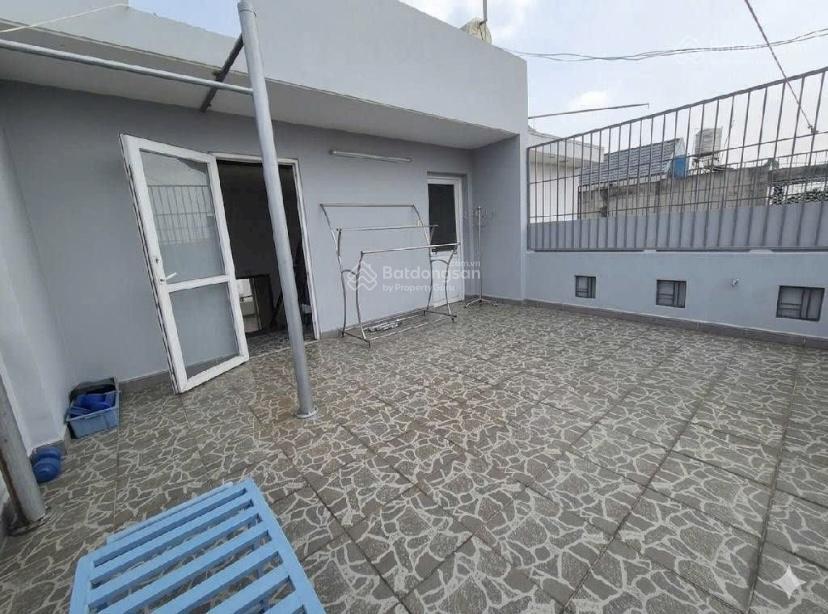 Kdc phú nhuận q12  114m² ngang 5.7m  gara ô tô  3 tầng lệch  nhỉnh 9 tỷ