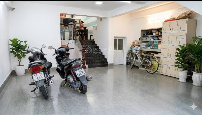 Kdc phú nhuận q12  114m² ngang 5.7m  gara ô tô  3 tầng lệch  nhỉnh 9 tỷ