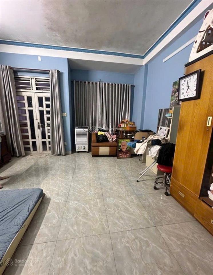 8.5tỷ thương lượng nhà 4 tầng kdc phú nhuận lê thị riêng q12 ( trục đường chính ) hành lang 11m