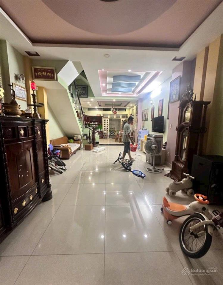 8.5tỷ thương lượng nhà 4 tầng kdc phú nhuận lê thị riêng q12 ( trục đường chính ) hành lang 11m