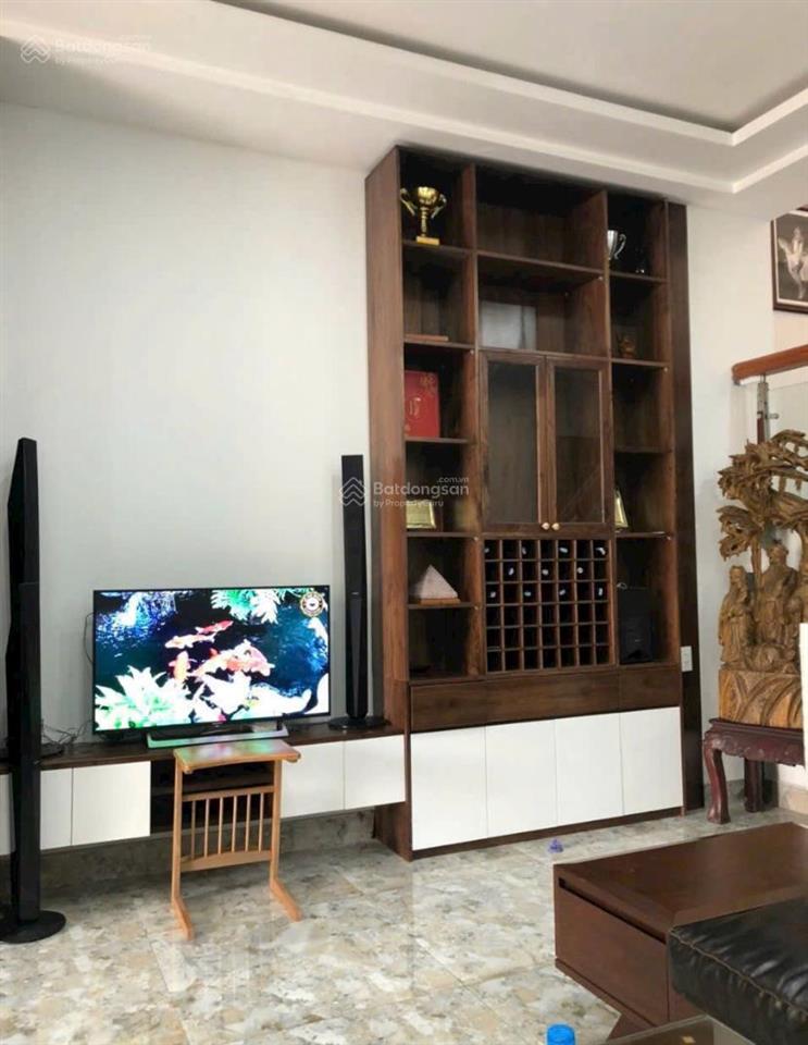 Nhà view công viên kdc phú nhuận q12 dt 5x18m (90m) 1 trệt 2 lầu 4pn trước nhà công viên hxh