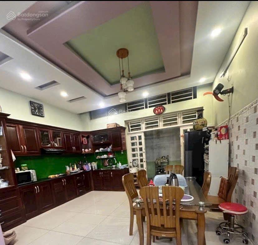 Kdc phú nhuận lê thị riêng, q12 8.5 tỷ tl * nhà 4 tầng, đường thông rộng
* dt 5x18 (sân 5x11 )