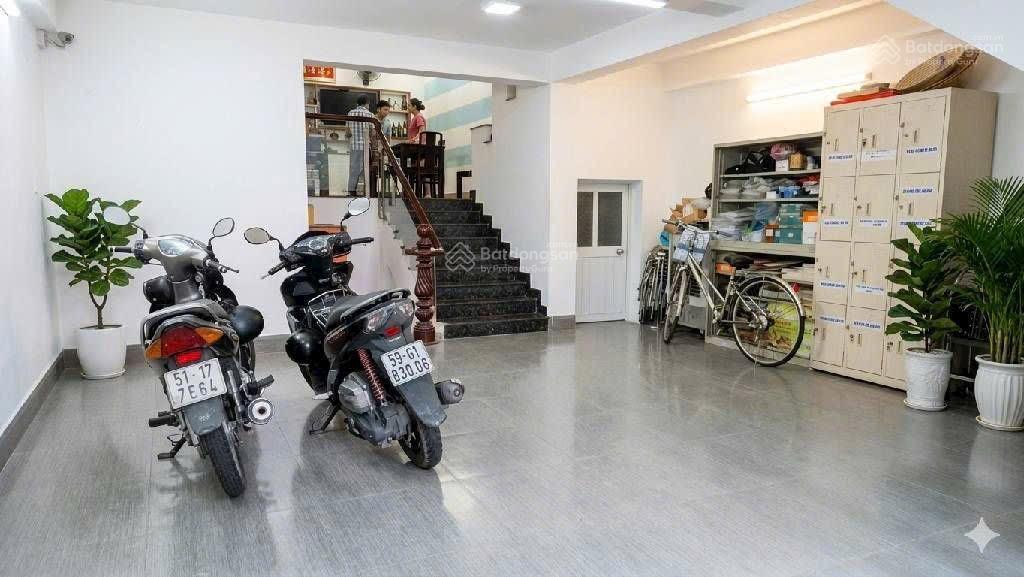 Nhỉnh 9tỷ kdc phú nhuận lê thị riêng q12 ngang 5.7m 114m sàn 357m( nhà lệch tầng cao