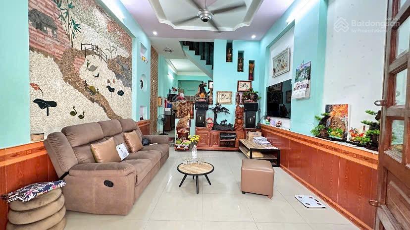 Nhà đẹp hẻm xe hơi thông gần cầu vượt tân thới hiệp chỉ 4.85 tỷ
* diện tích 4 x 14m (56m) sổ đẹp