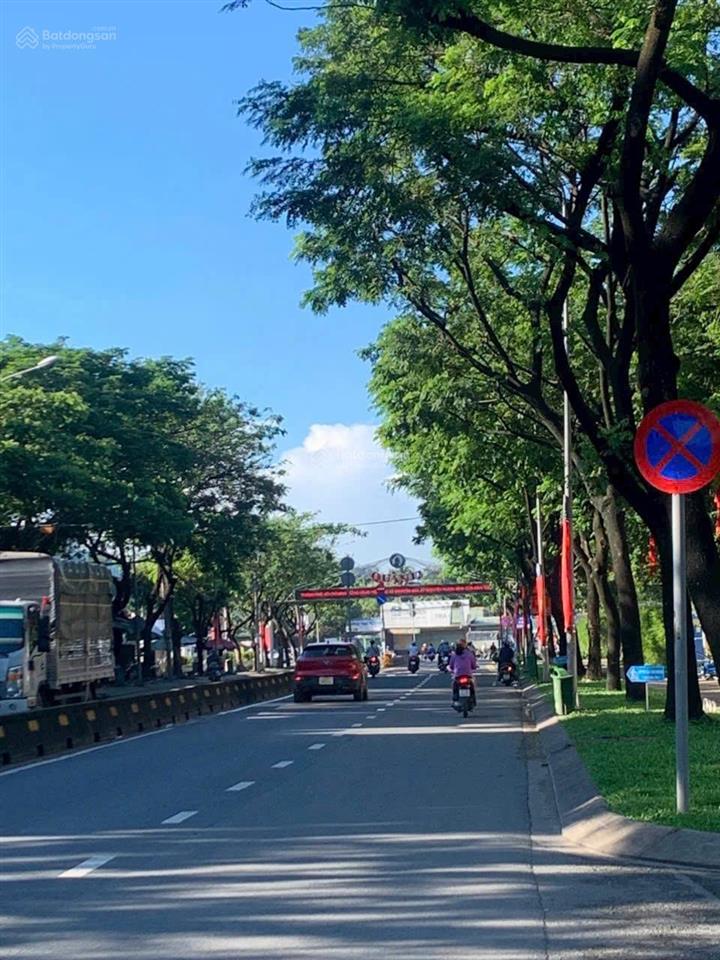 9.9ty nhà đẹp kdc phú nhuận lê thị riêng, quận 12 dt 114 m dt sàn 357m
diện tích 5.7 x 20m