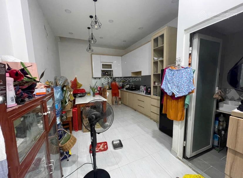 Giảm sốc 500 triệu bán nhanh chỉ 4,7 tỷ nhà 4x20 xây 3 tầng hẻm thông lê văn khương gần