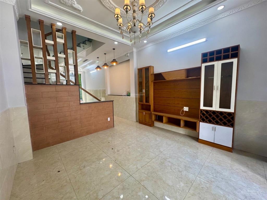 5.8 tỷ nhà đẹp lê văn khương thới an q12 4.1x16 4 tầng 4pn 4wc đường 12m có vỉa hè khu nhà đẹp