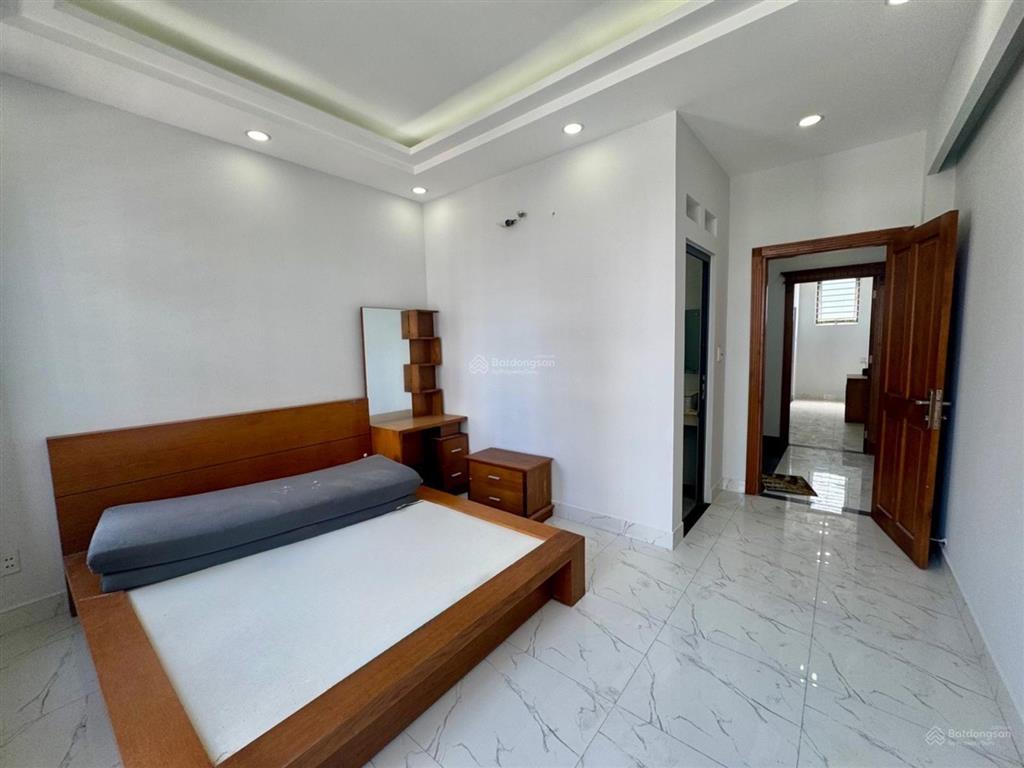 5.8 tỷ nhà đẹp lê văn khương thới an q12 4.1x16 4 tầng 4pn 4wc đường 12m có vỉa hè khu nhà đẹp