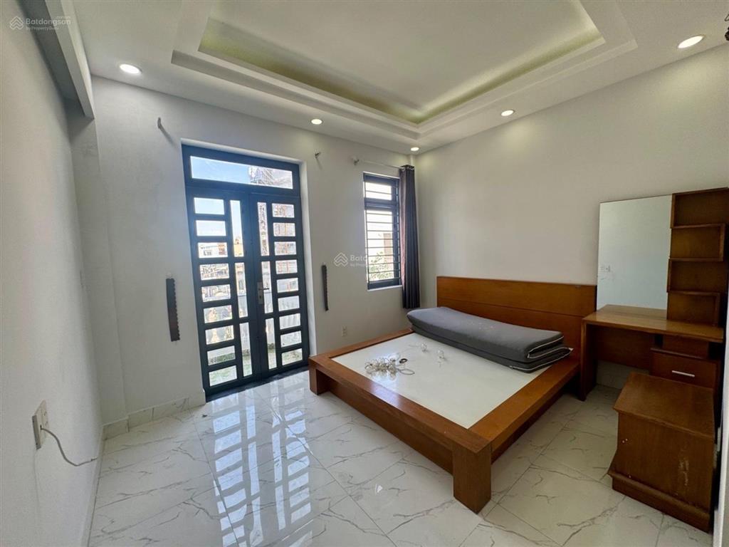 5.8 tỷ nhà đẹp lê văn khương thới an q12 4.1x16 4 tầng 4pn 4wc đường 12m có vỉa hè khu nhà đẹp