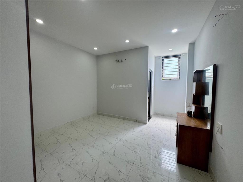 5.8 tỷ nhà đẹp lê văn khương thới an q12 4.1x16 4 tầng 4pn 4wc đường 12m có vỉa hè khu nhà đẹp