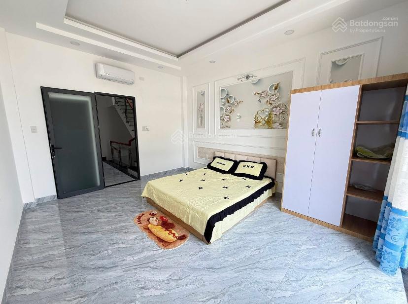 Mặt tiền vip q12 4 lầu chỉ 8,6 tỷ tặng full nội thất chất lượng mặt tiền nhánh trương thị hoa