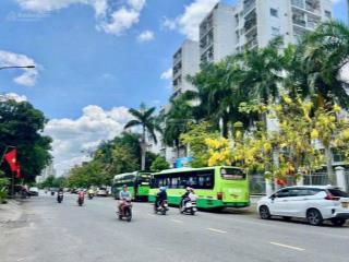 Bán nhà  kdc phú nhuận q12 lê thị riêng 7 x 20 140m2 đường thông to xe công cũng ko