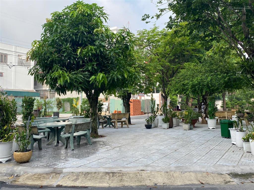Nhà view công viên kdc phú nhuận q12 dt 5x18m (90m) 1 trệt 2 lầu 4pn trước nhà công viên