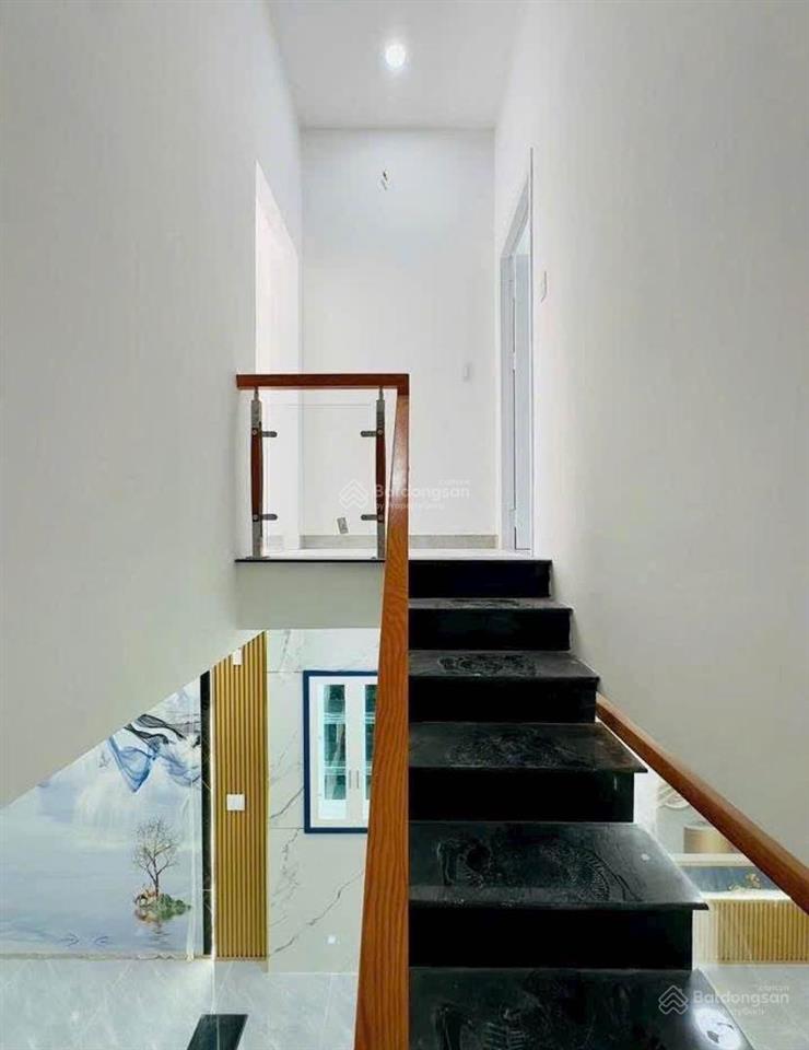 Giảm ngay 300 triệu chỉ còn 4.7 tỷ. căn góc hẻm xe hơi tận nhà hiệp thành 35 dt 4x13m
