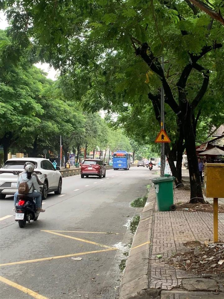 Nhỉnh 4 tỷ quá rẻ nhà đẹp lê thị riêng diện tích 50m kết cấu 1 trệt + lửng + 2 lầu