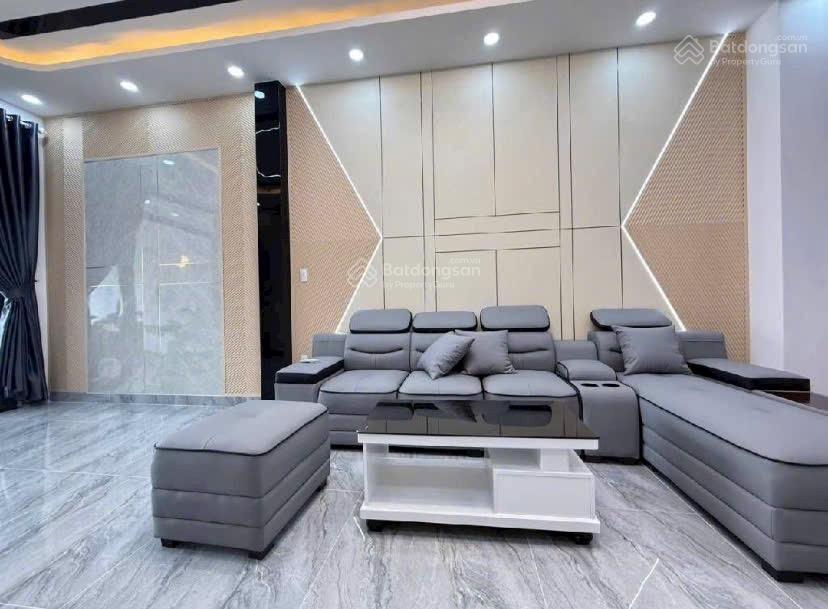 Xe hơi ngủ trong nhà  thông 6tỷ nhỉnh thới an lê thị riêng. nhà đẹp 3 tầng full nội thất