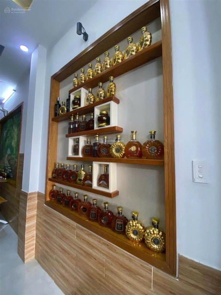 7,19 tỷ nhà 4 tầng btct full nội thất chỉ xách vali vào ở lê thị riêng q12 kết cấu 4 tầng