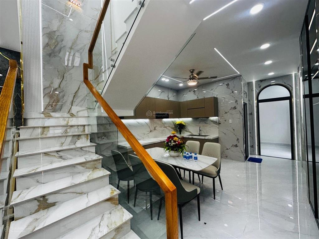 Nhỉnh 4 tỷ lô góc hẻm kinh doanh tân thới hiệp, q12 (nhà có dòng tiền mỗi tháng) hẻm xe hơi