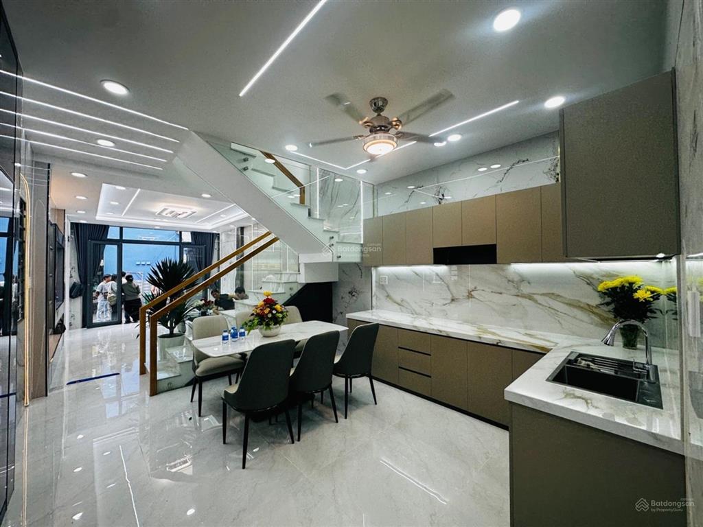 Nhỉnh 4 tỷ lô góc hẻm kinh doanh tân thới hiệp, q12 (nhà có dòng tiền mỗi tháng) hẻm xe hơi