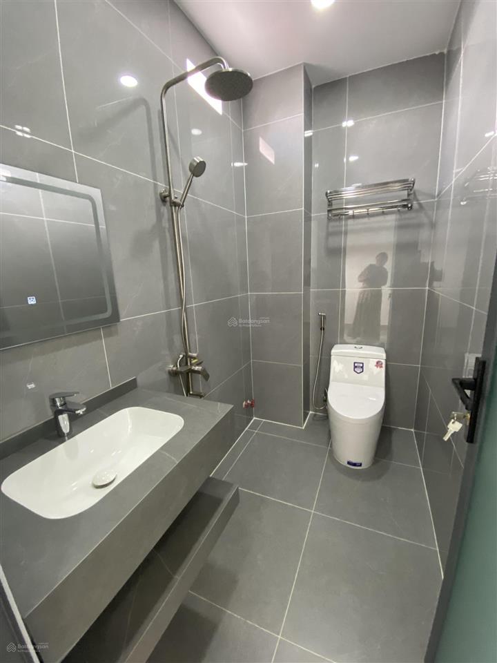 Nhà đẹp lê văn khương nhỉnh 8 tỷ đường 10m cách lê văn khương chỉ 100m dt 85m full thổ