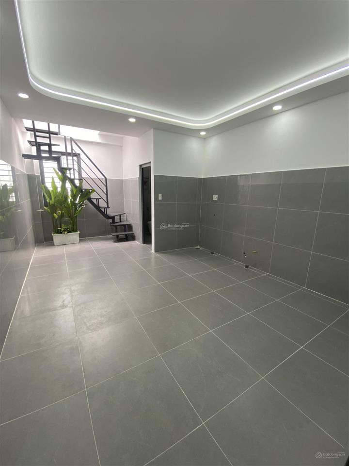 Nhà đẹp lê văn khương nhỉnh 8 tỷ đường 10m cách lê văn khương chỉ 100m dt 85m full thổ