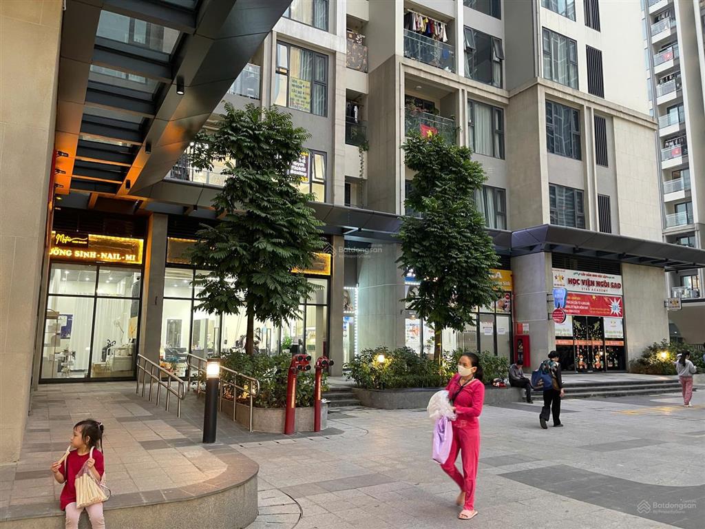 " nhanh tay sở hữu ngay căn shop 65m2 ở tòa west c
