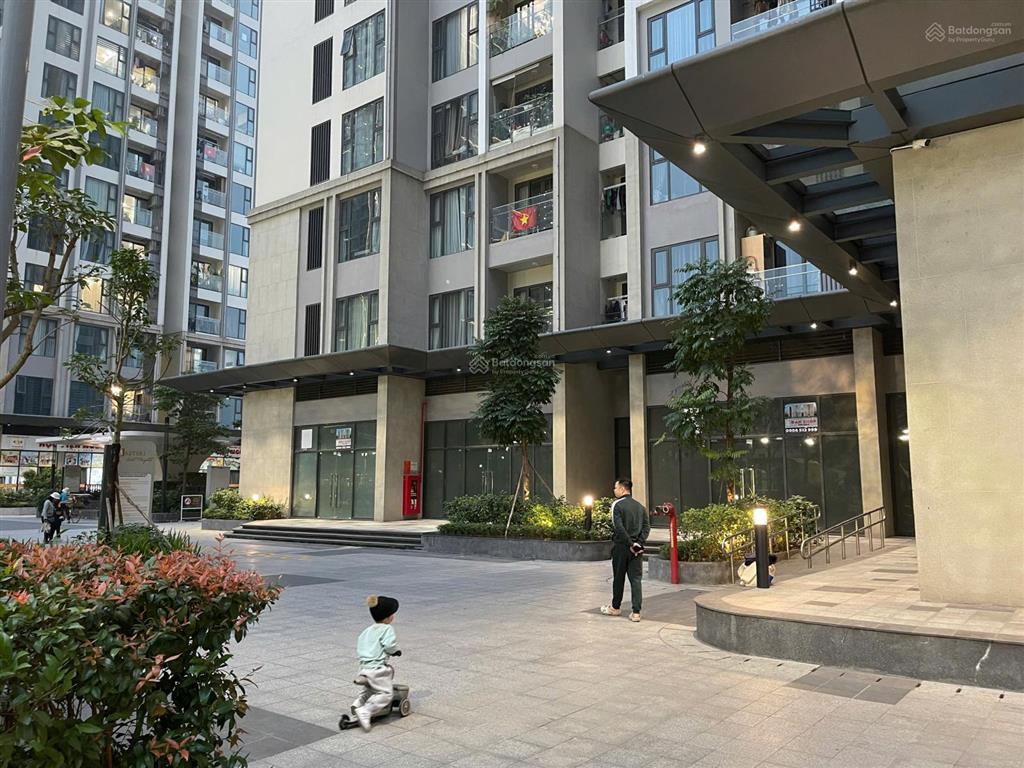 " nhanh tay sở hữu ngay căn shop 65m2 ở tòa west c