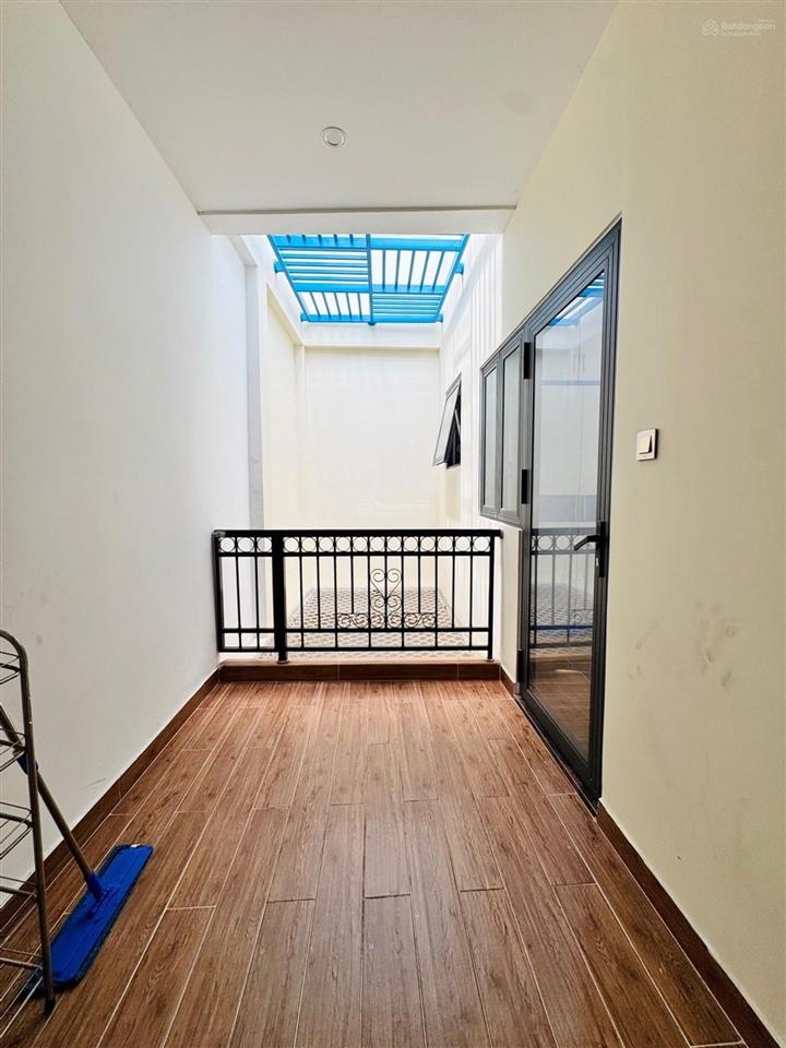Bán nhà trần hưng đạo, 66m, 3 tầng, xe hơi đỗ cửa, tiện chdv, chỉ 16 tỷ