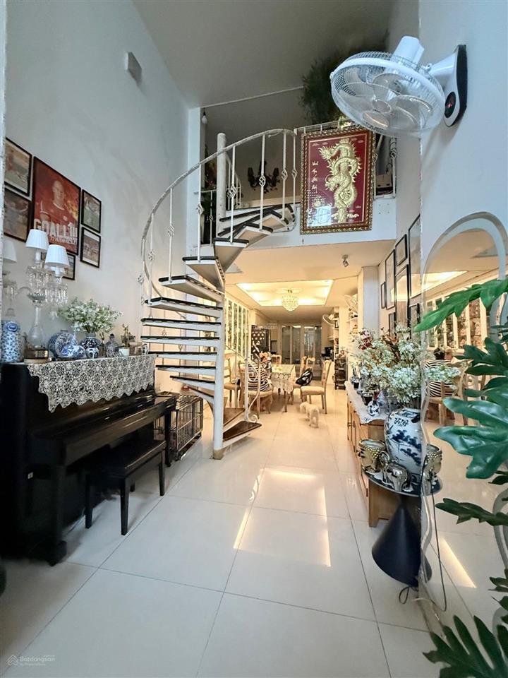 Trần đình xu, 52m, 4 tầng, btct, hểm ô tô, dòng tiền 30tr/th, chỉ 14.8 tỷ