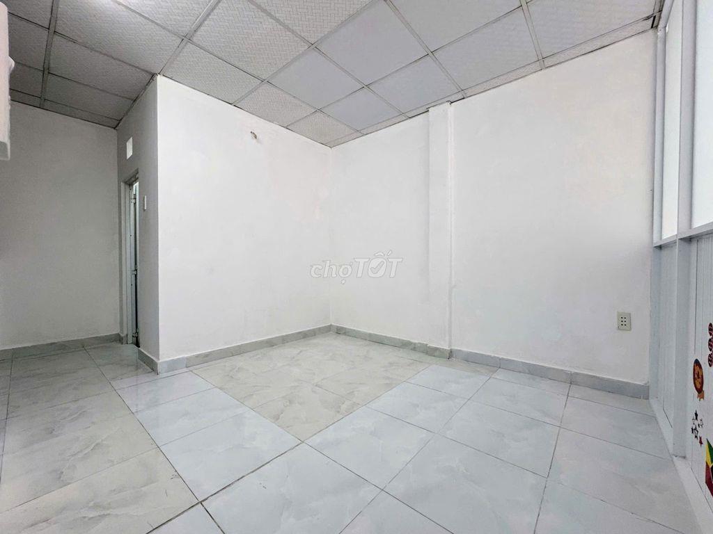 Bán Nhà Liên Khu 8–9 BHHA Bình Tân Cách Mặt Tiền 1 Căn – 33m² 3.85T