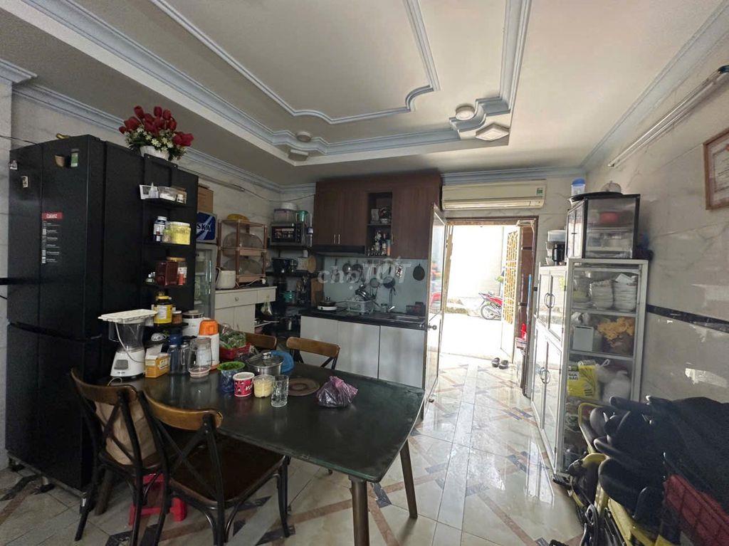 BÁN NHÀ 2 MẶT TIỀN TRƯỚC SAU KÊNH NƯỚC ĐEN 4 TẦNG 4PN 8T  TL 
