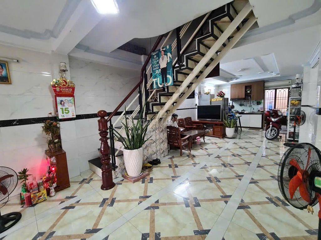 BÁN NHÀ 2 MẶT TIỀN TRƯỚC SAU KÊNH NƯỚC ĐEN 4 TẦNG 4PN 8T  TL 