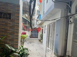 6,6 tỷ  lô góc 2 thoáng, gần ô tô, dt 36m2, mt 3,6m, dân xây sổ vuông đẹp