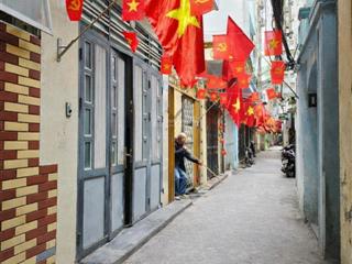 Ba gác phi, ngõ thông tứ phía gần ô tô, dt 36m2*5t, mt 3,5m, chào 8,5 tỷ, dân xây sổ vuông